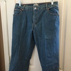 FINAL MARKDOWN Levi’s 550 bootcut jeans 16